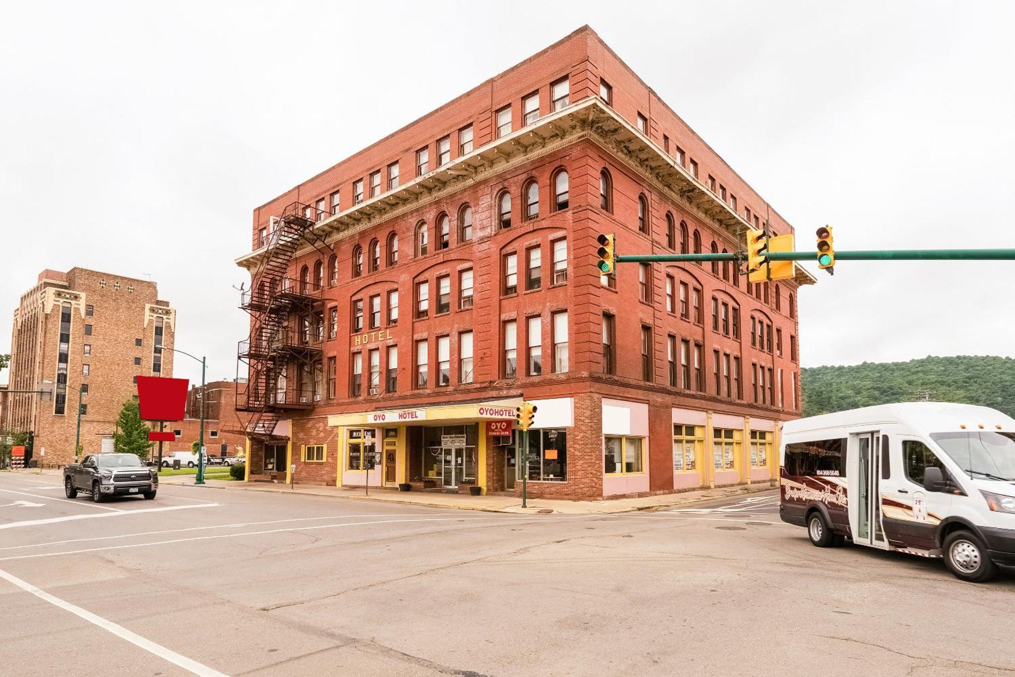 Oyo Hotel Bradford Main St Pa Dış mekan fotoğraf